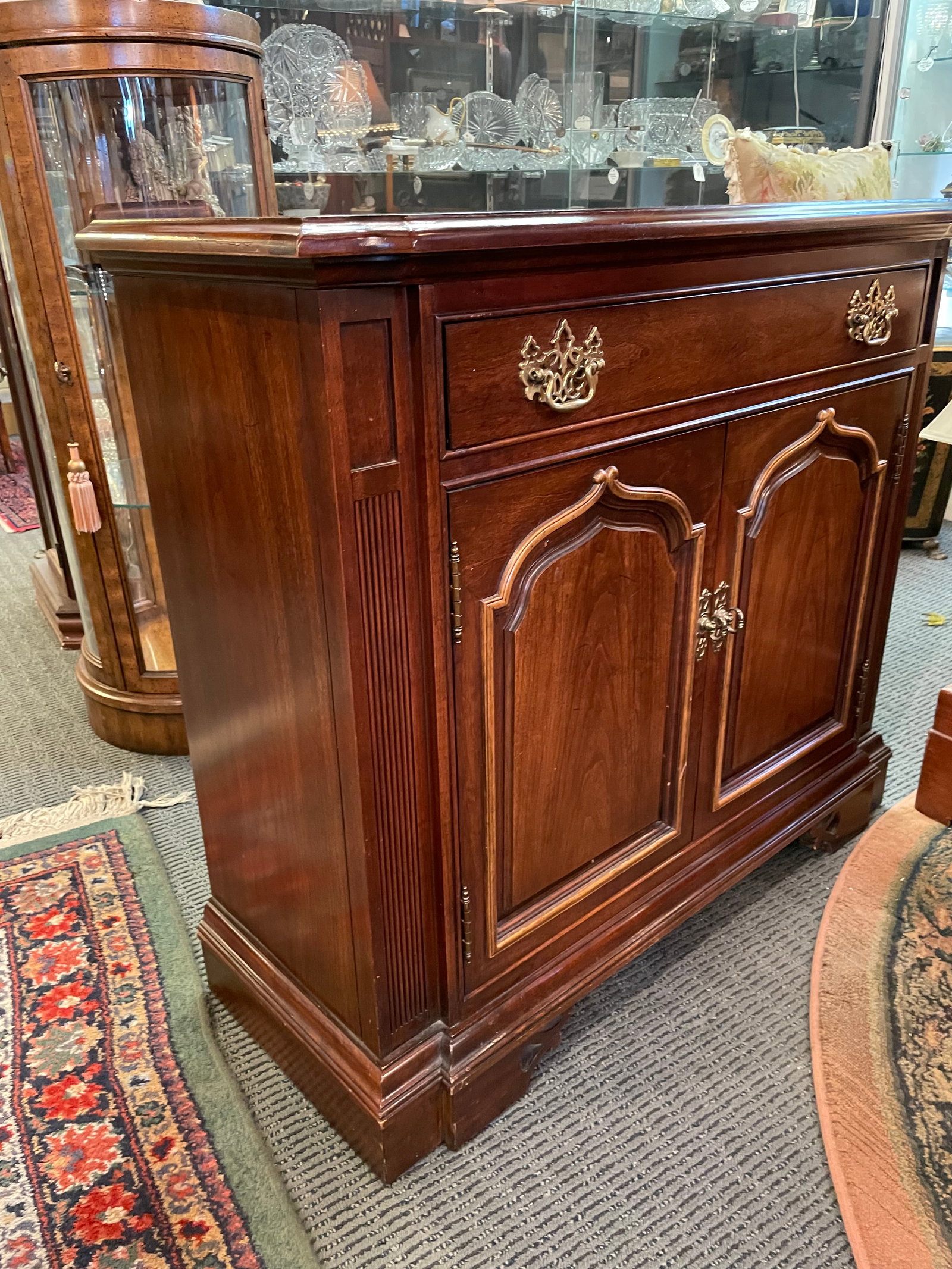 Vintage Thomasville Neo Colonial One Drawer Cupboard - 4