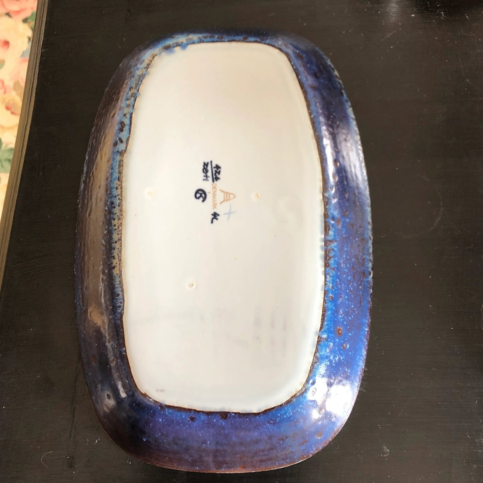 Vintage 1960s Mid-Century Modern Ceramic Dish From Denmark - 4
