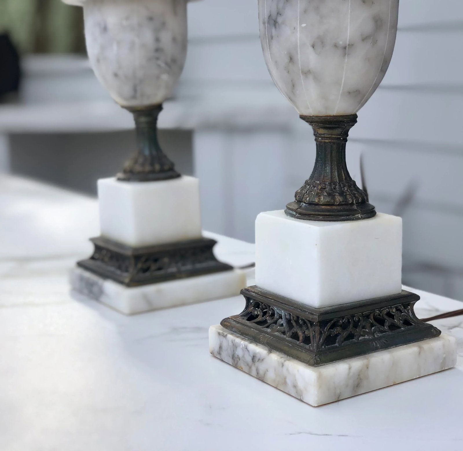 Late 19th Century Alabaster and Bronze Table Lamps, a Pair - 7