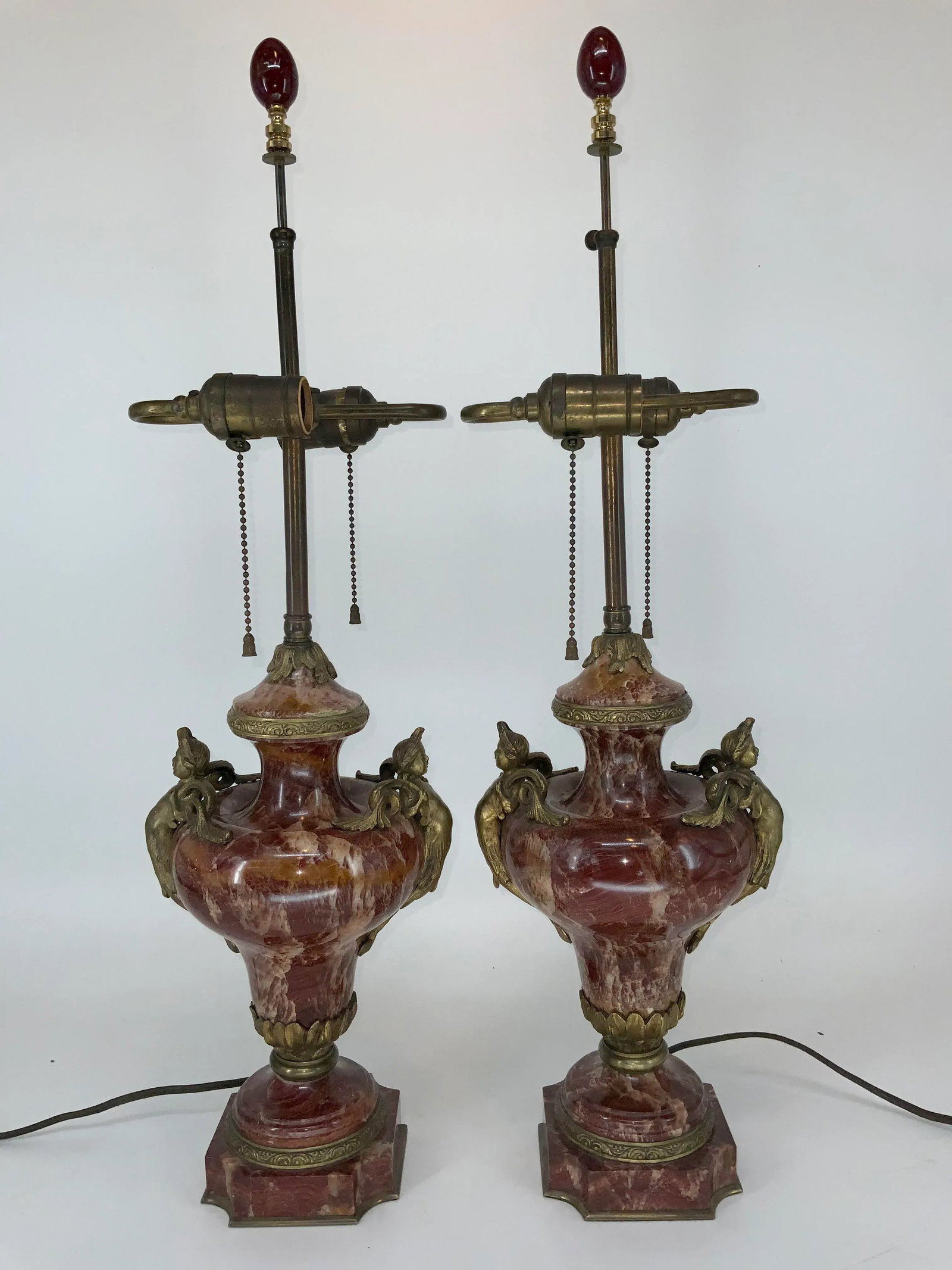 Pair of French Empire Style Rouge Marble Table Lamps With Figuras Bronze Mounts - 2
