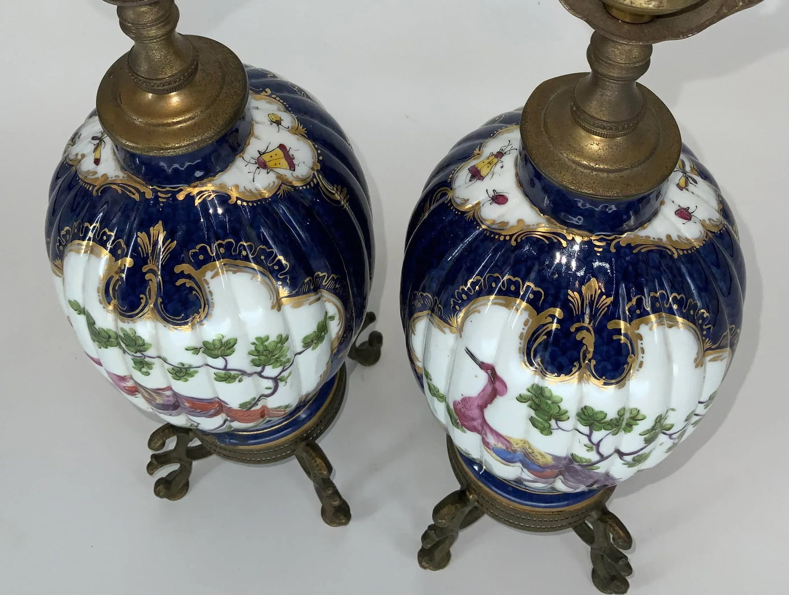 Pair of Worcester Dr Wall Porcelain Lamps - 3