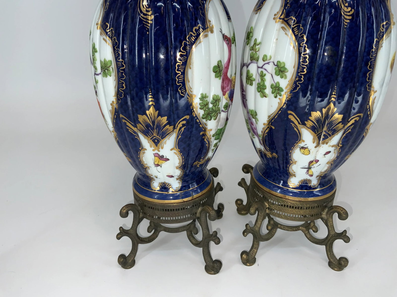 Pair of Worcester Dr Wall Porcelain Lamps - 5