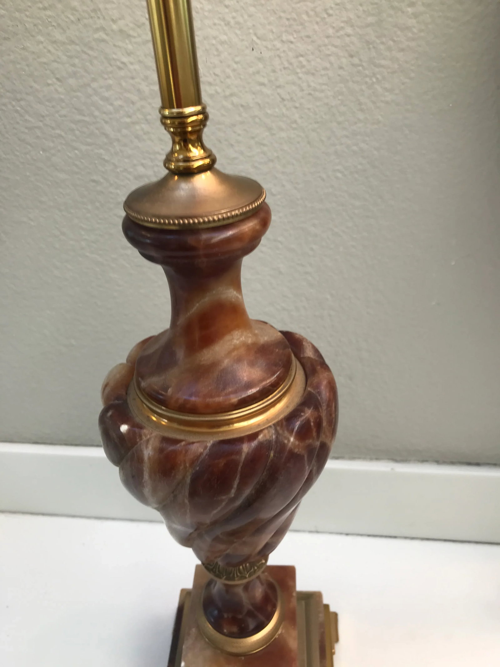1970s Marbro Neoclassical Table Lamp - 11