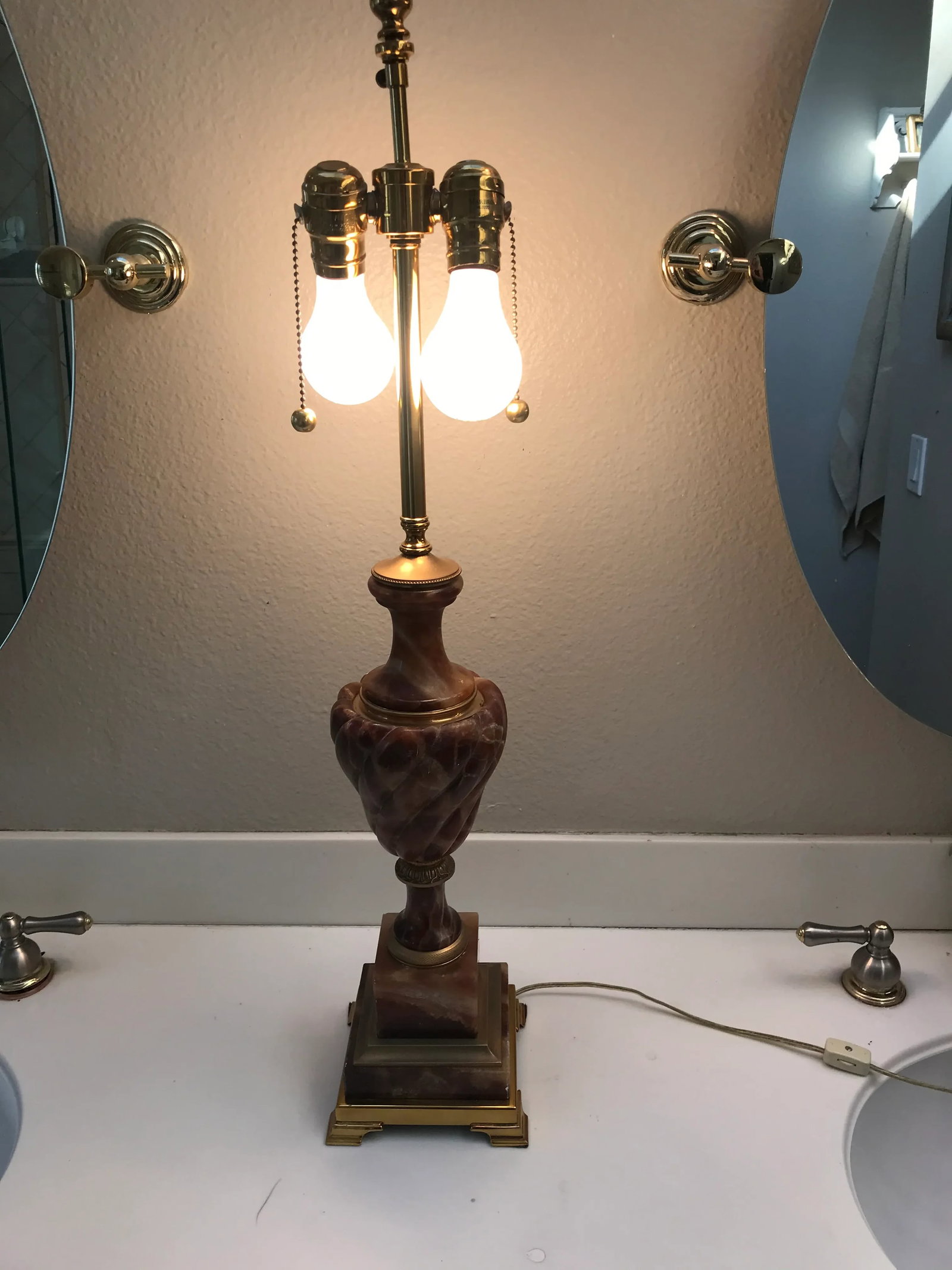1970s Marbro Neoclassical Table Lamp - 6