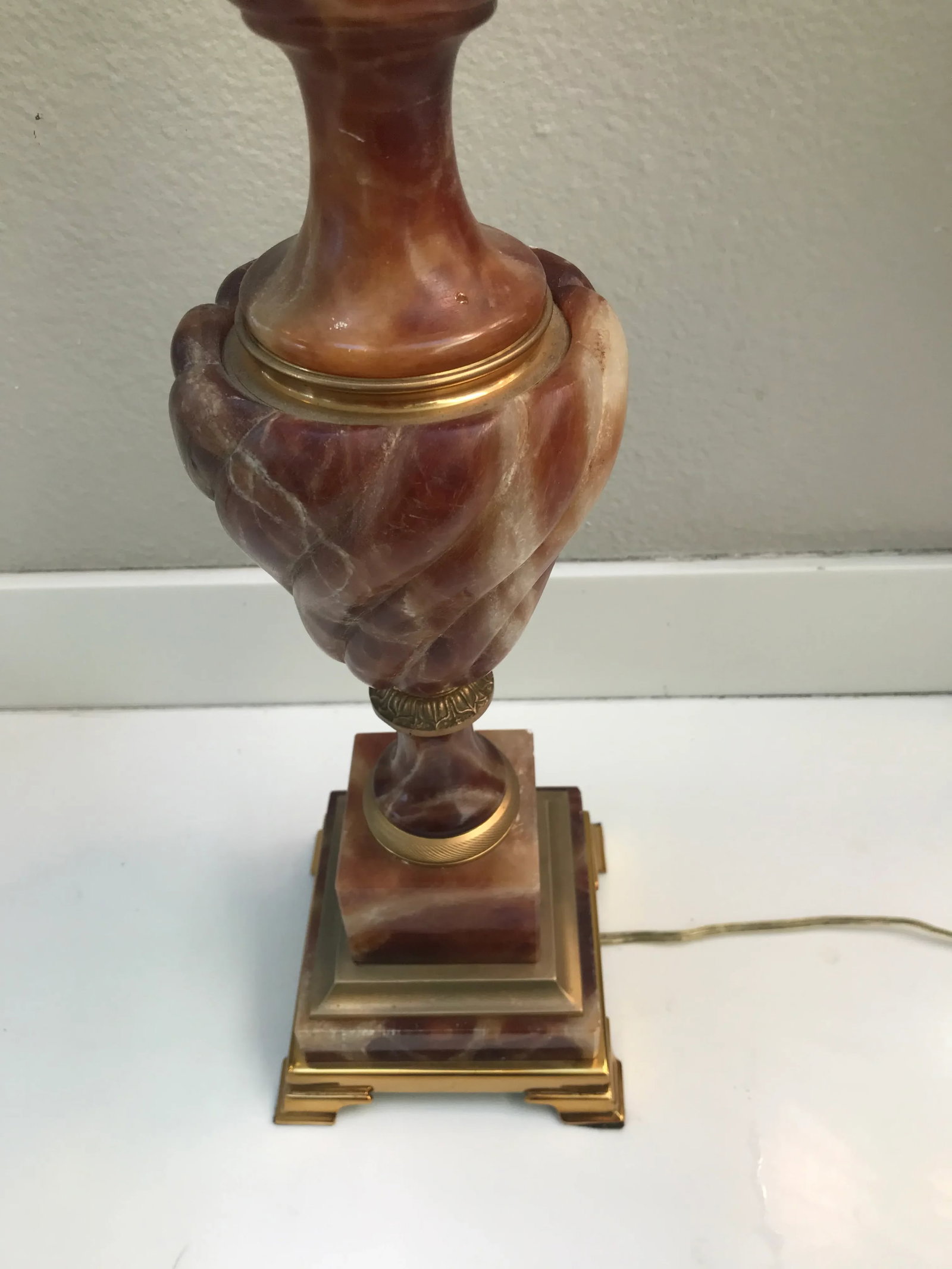 1970s Marbro Neoclassical Table Lamp - 7