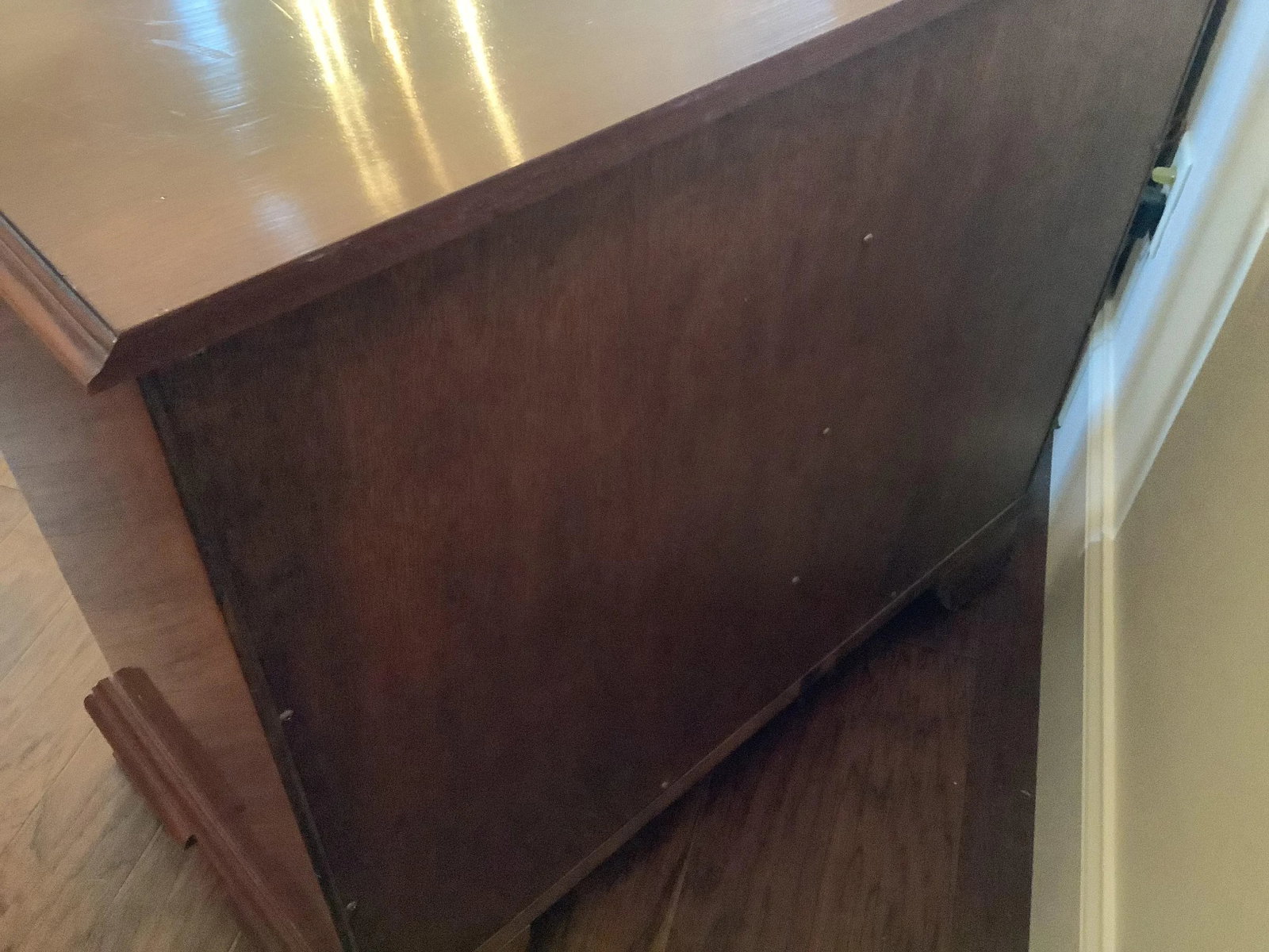 Late 20th Century Block Front Chest of Drawers - 6