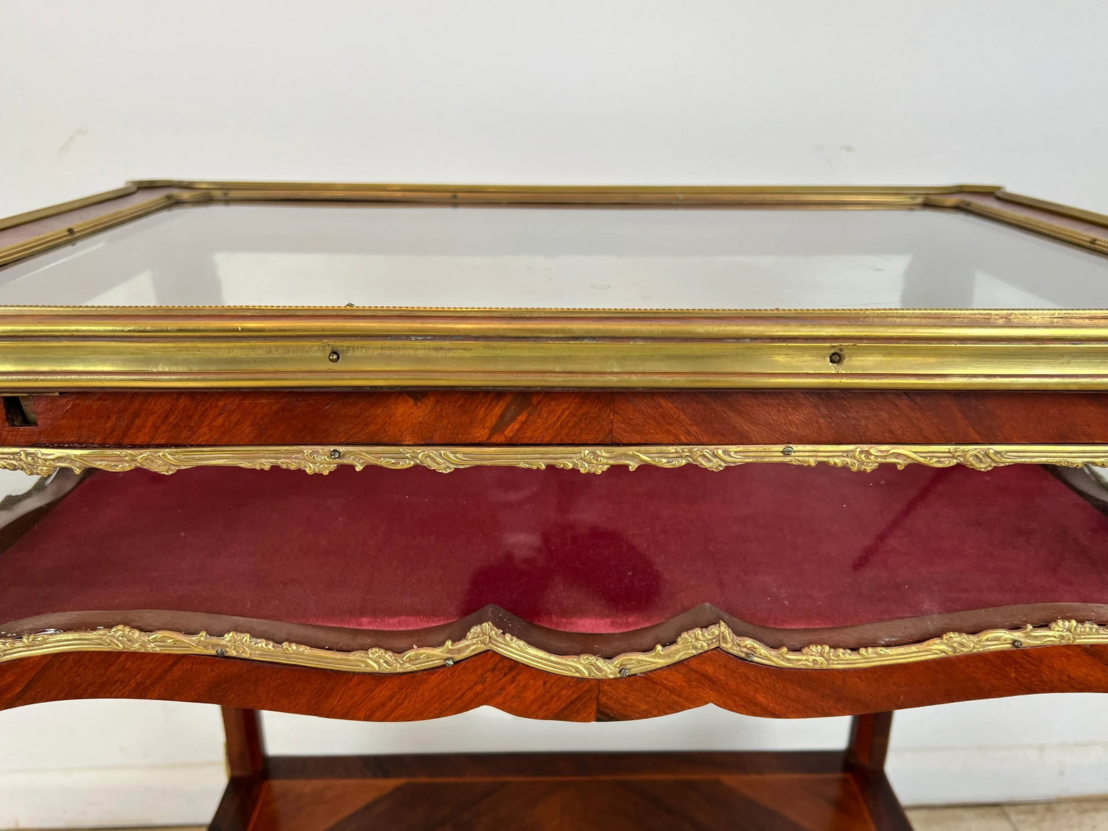 19th Century Louis XV Style Fruitwood Vitrine Table - 6