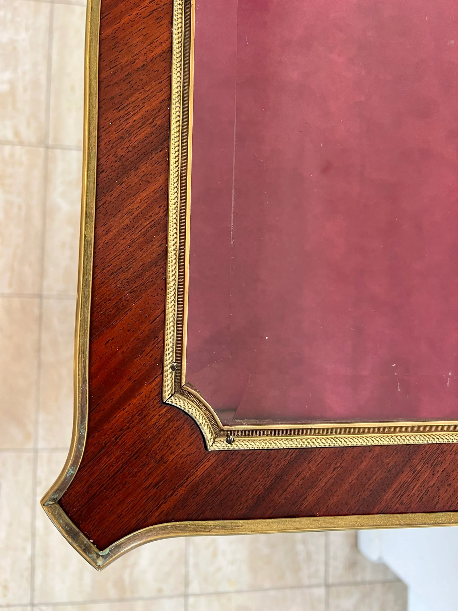 19th Century Louis XV Style Fruitwood Vitrine Table - 9