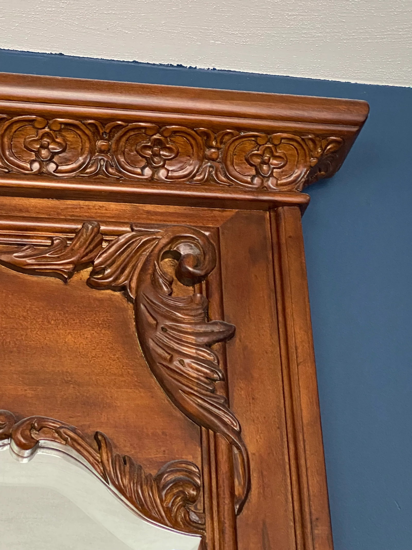 2000s American Drew Console Wall Mirror - 7