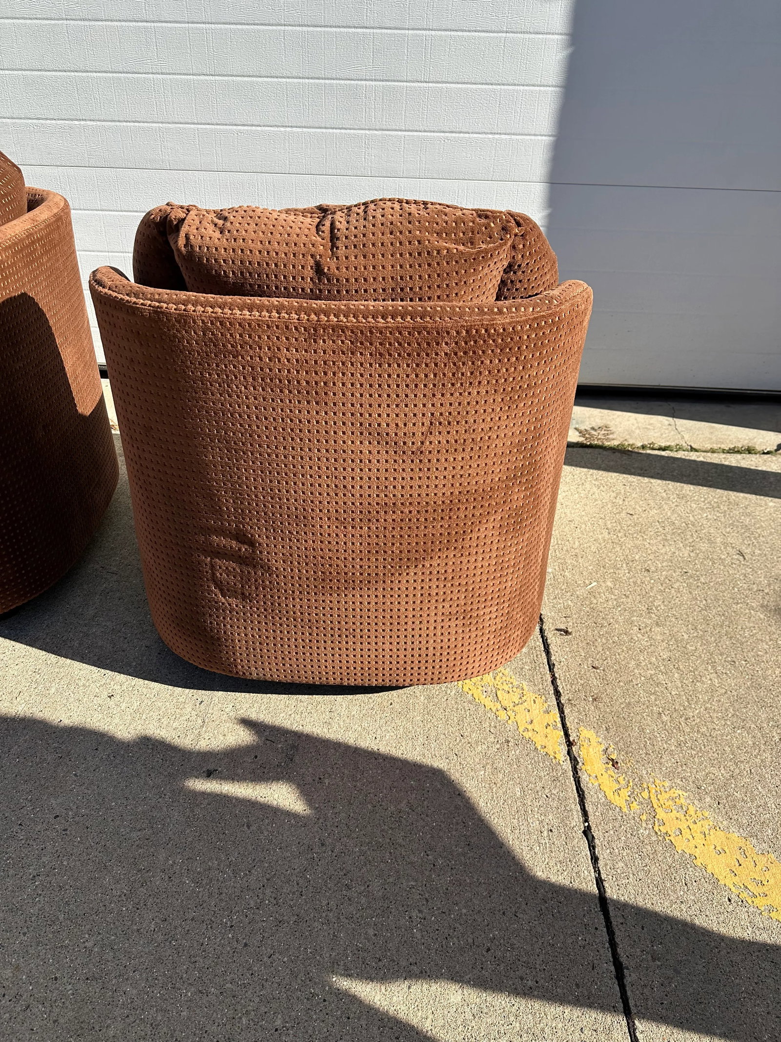 1980s Henredon 500 Folio Scalloped Back Chairs- Set of 2 - 8