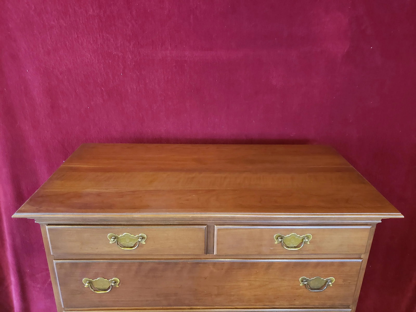 Late 20th Century Pennsylvania House 9 Drawer Mahogany Highboy Chest of Drawers - 4