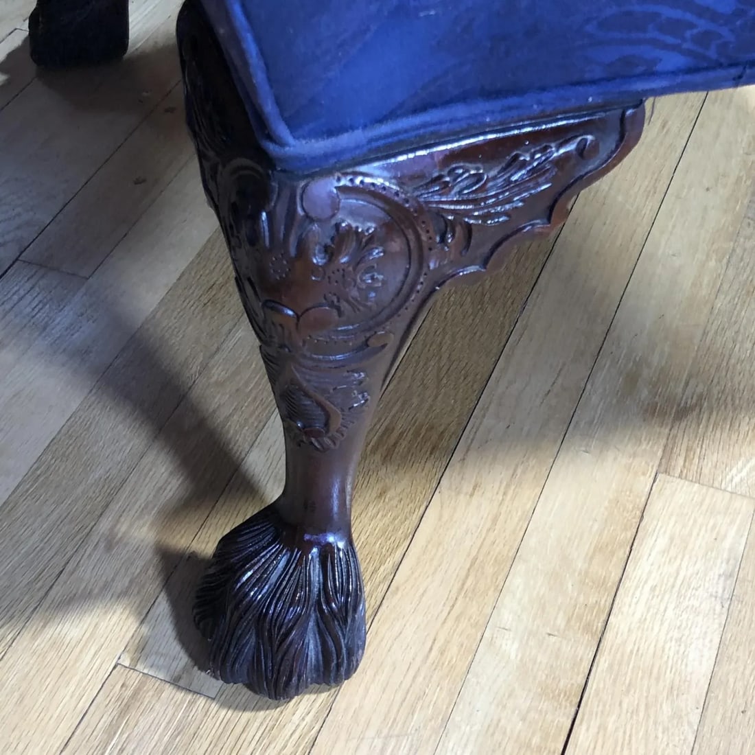 1990s Hand-Carved Mahogany Armchair by Henredon Natchez Collection - 4