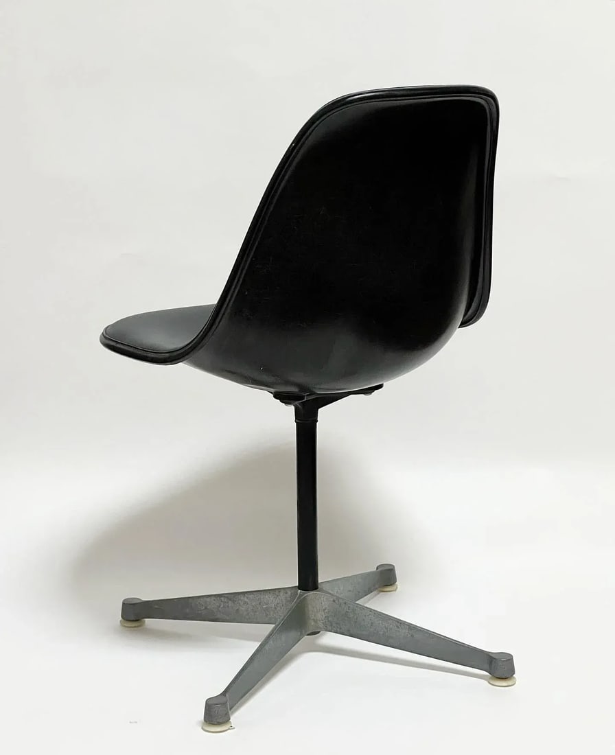 Mid Century 1967 Single Original Eames for Herman Miller Pivoting Side Shell Chair - 3