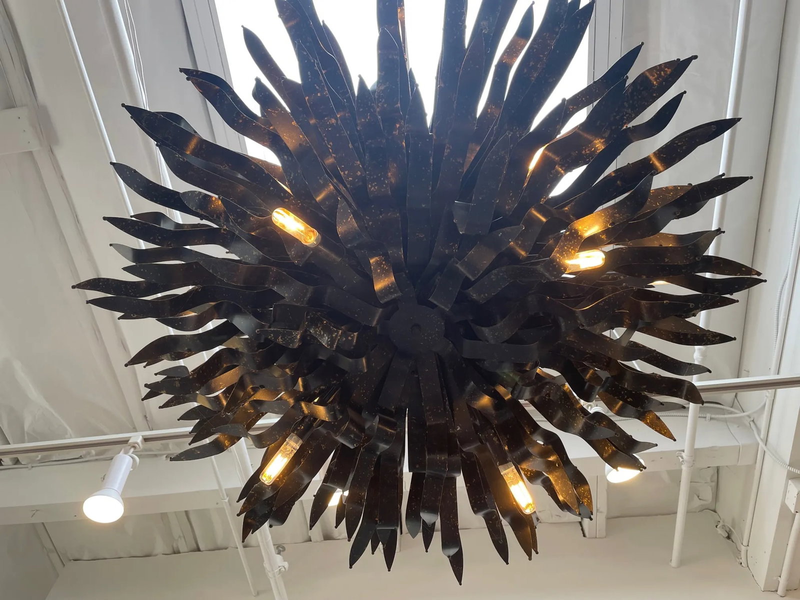 Contemporary David Iatesta Palmier Iron Chandelier - 6