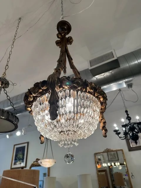 1940s French Wood With Gilt Finish Chandelier - 3