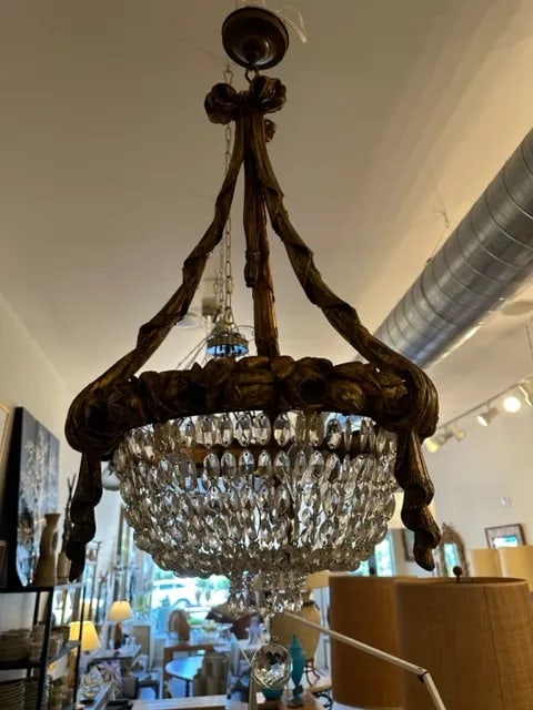 1940s French Wood With Gilt Finish Chandelier - 7