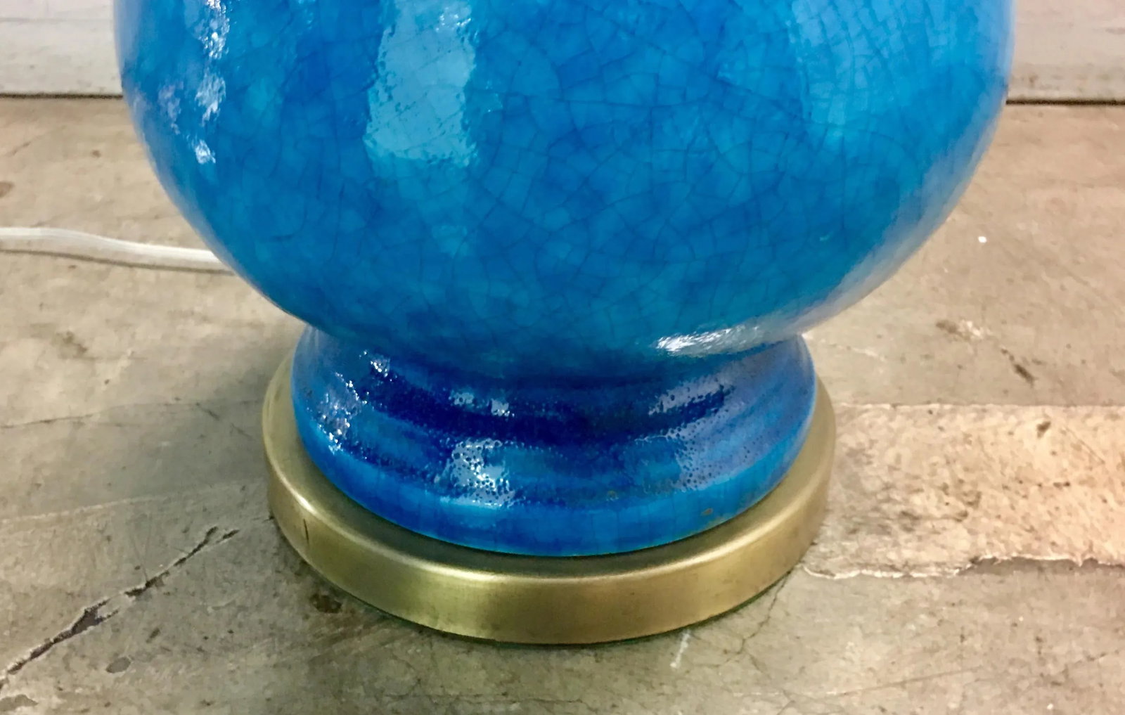 Mid-Century Turquoise Ceramic and Brass Lamp - 4
