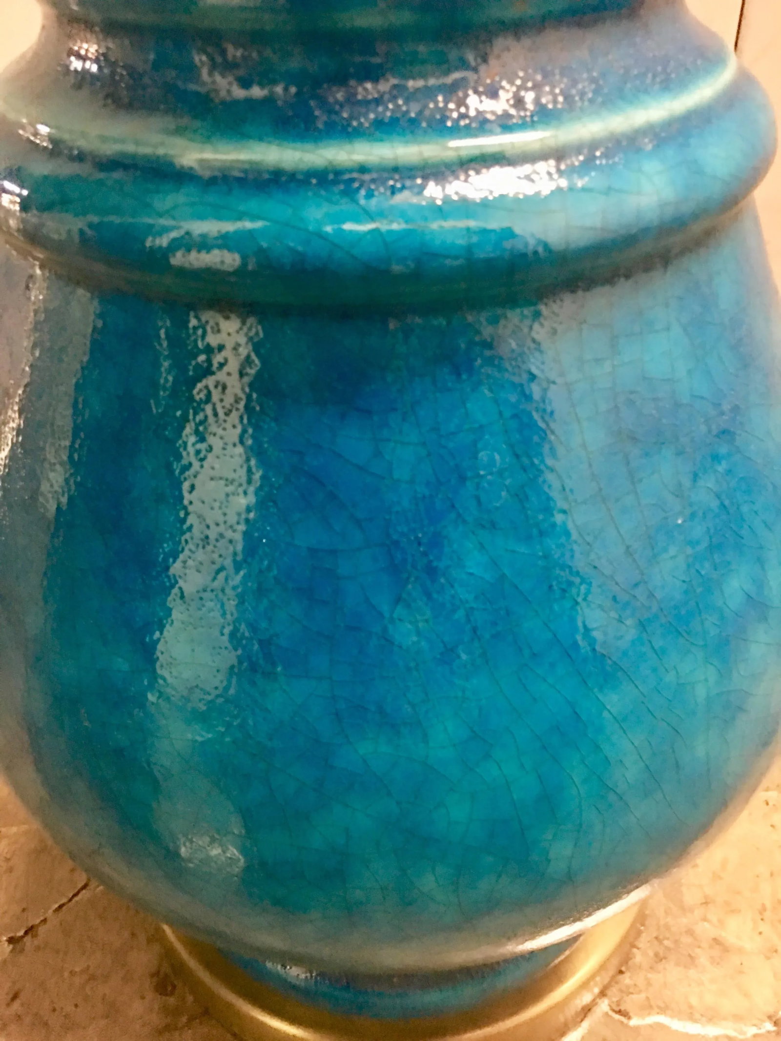 Mid-Century Turquoise Ceramic and Brass Lamp - 9