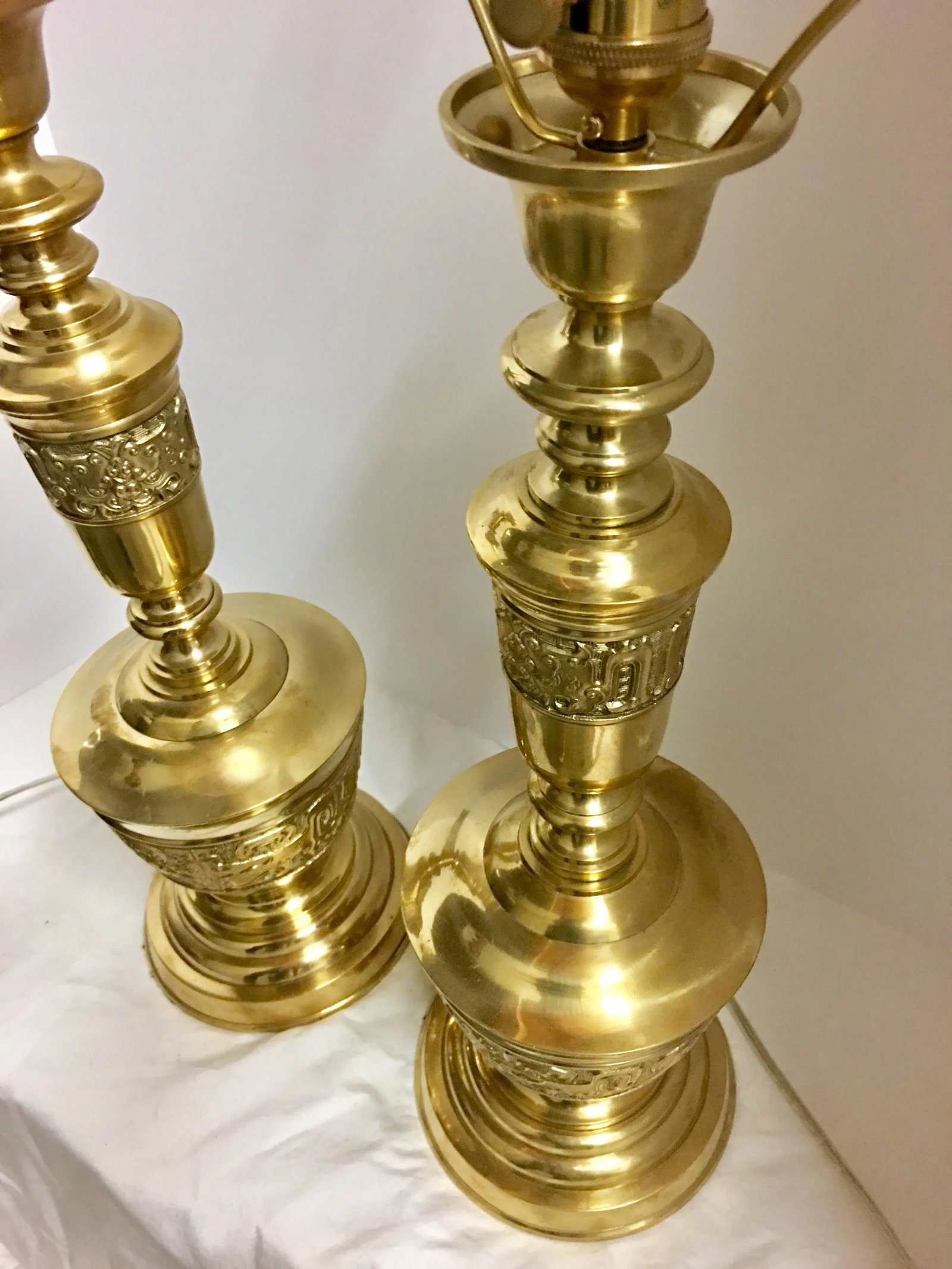 Hollywood Regency Mid-Century Brass Lamps - a Pair - 6