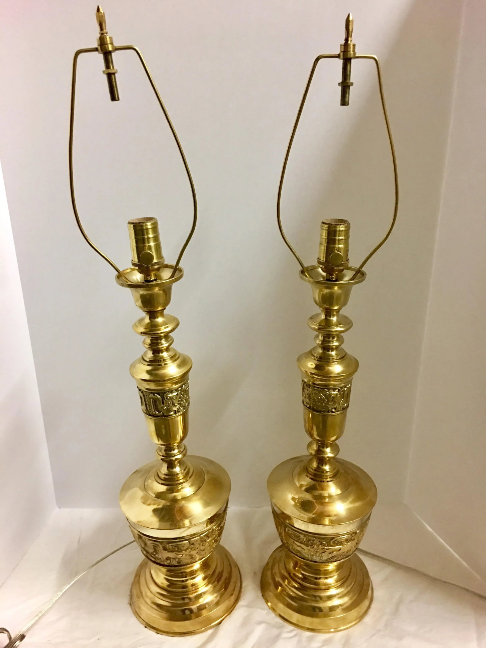 Hollywood Regency Mid-Century Brass Lamps - a Pair - 9