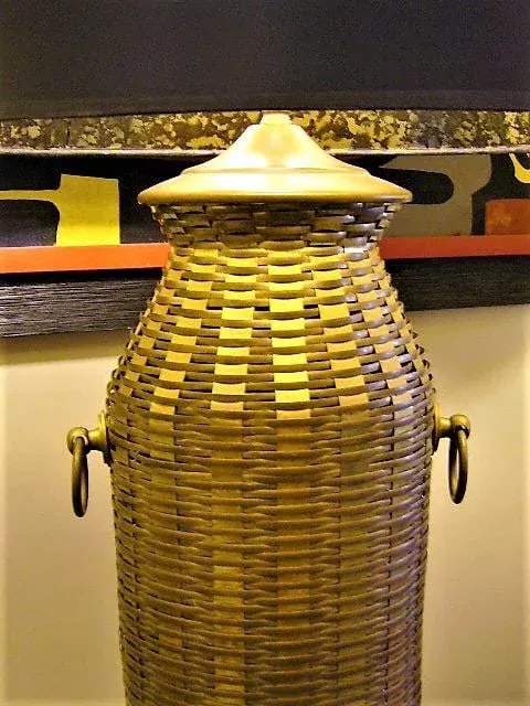 1976 Modern Chapman Lamp Tall Woven Brass Vase Shaped Table Lamp - 6