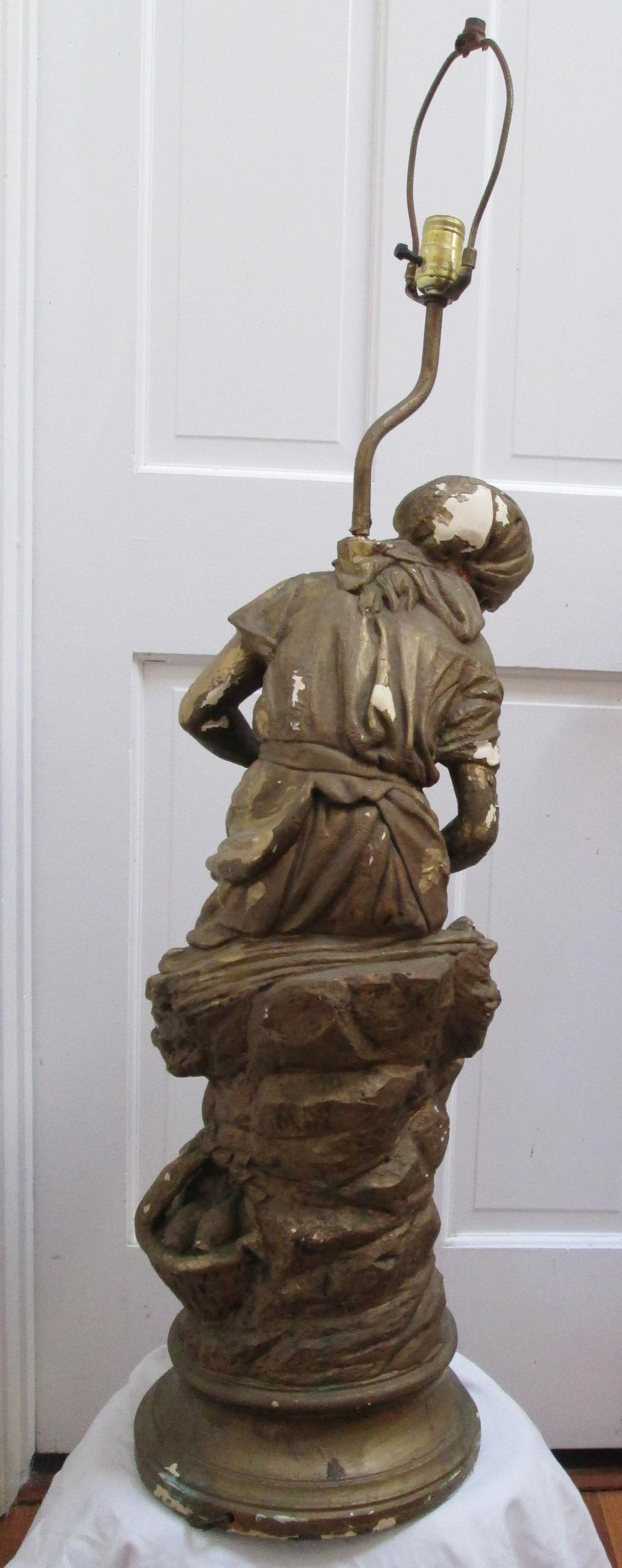 Sculptural Antique Gilt Lamp Attributed to Mathurin Moreau - 5