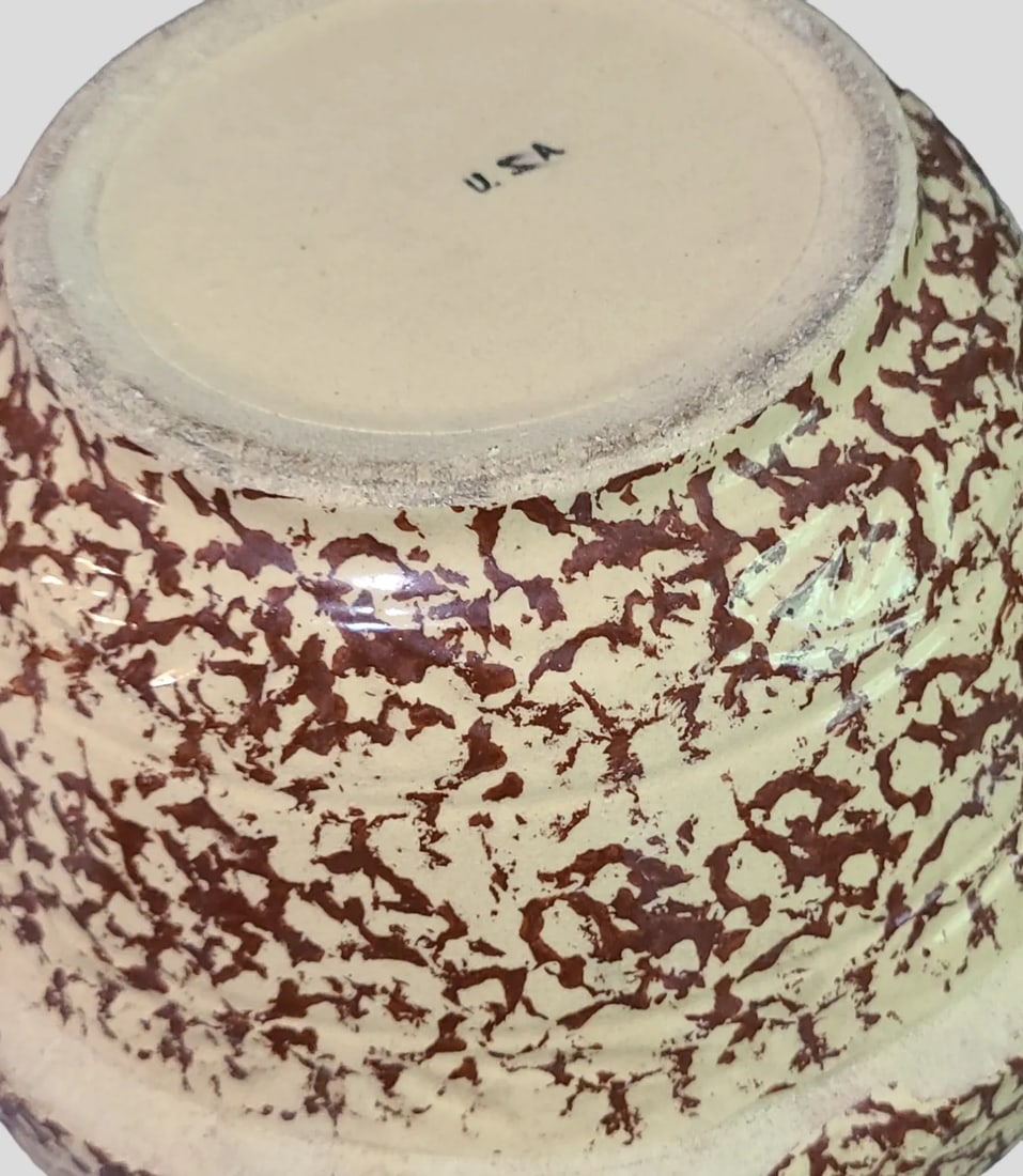 Early 20th Century Spongeware Yellow Stoneware Large Mixing Bowl, Marked U.S.A. - 6