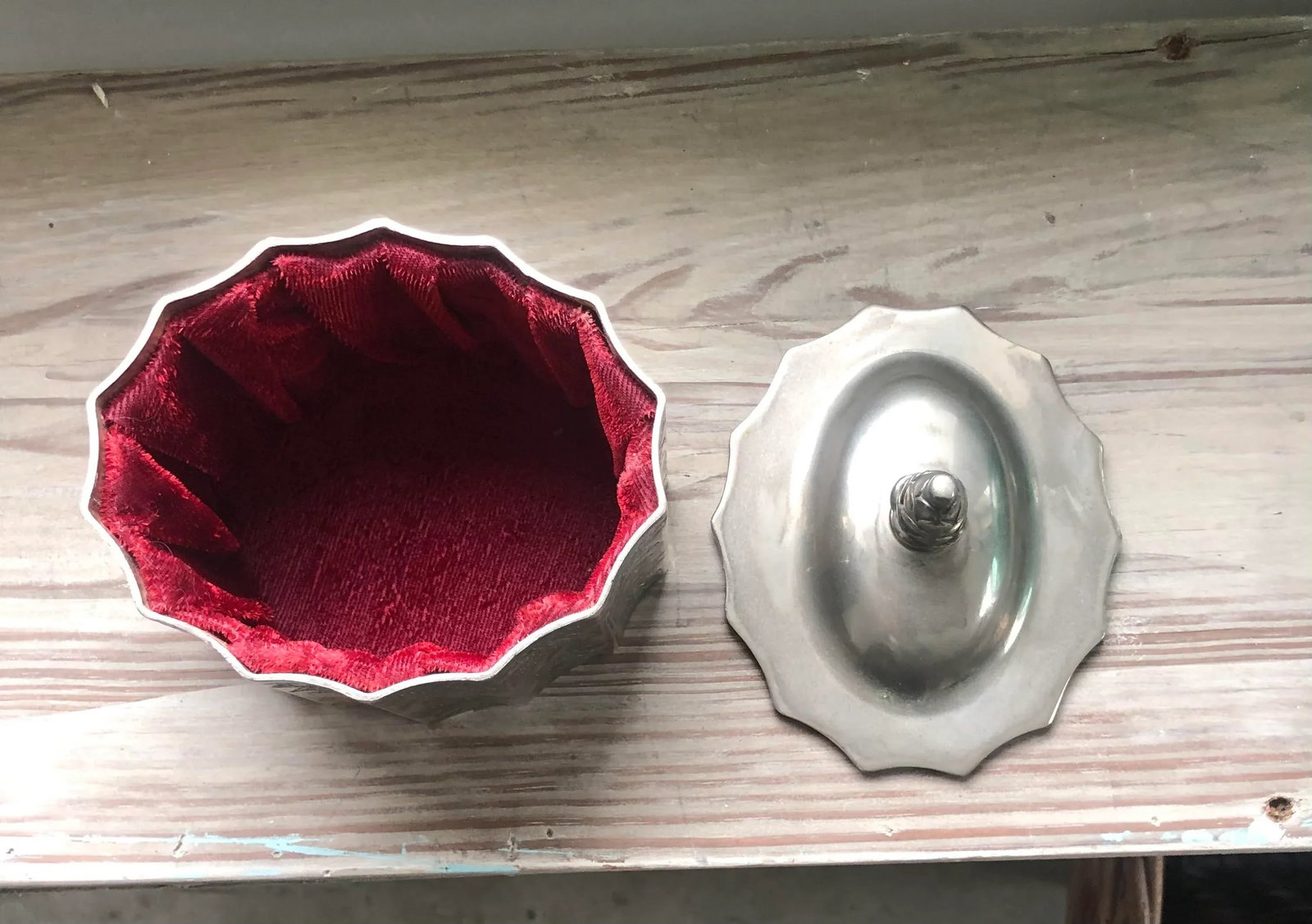 Vintage Godinger Velvet Lined Box C. 1991 - 5