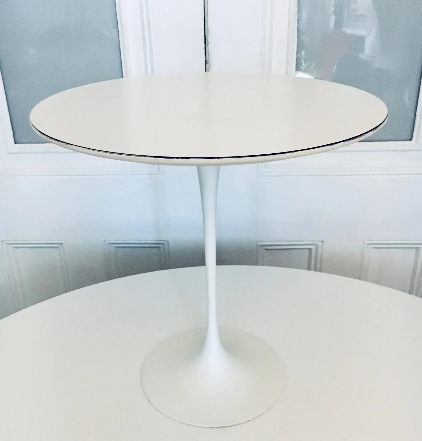 Eero Saarinen Tulip Side Table for Knoll Mid Century Modern Danish 1960s - 2