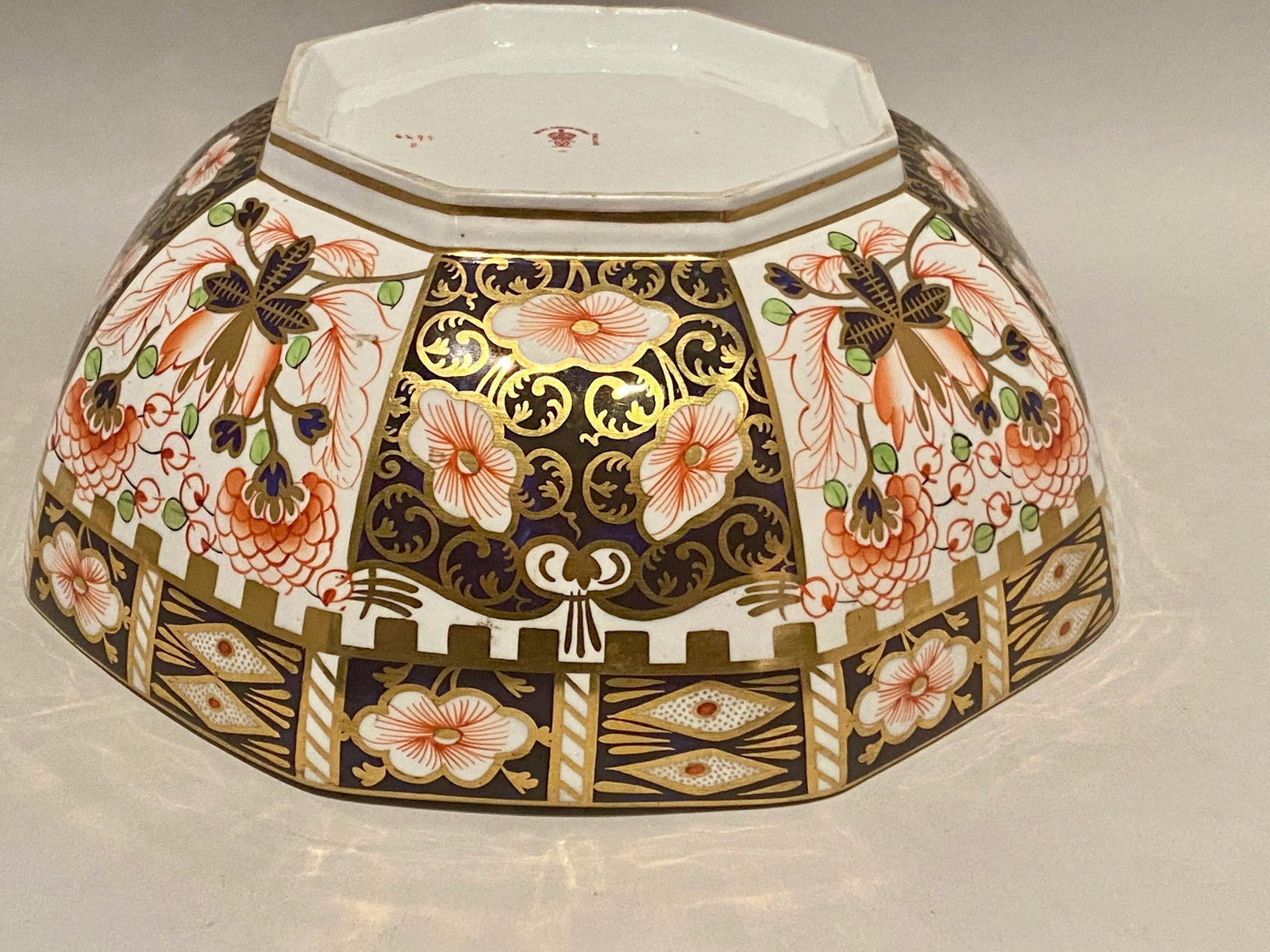 Royal Crown Derby Octagonal Bowl Imari Witches Pattern 6299 Date 1918 - 5