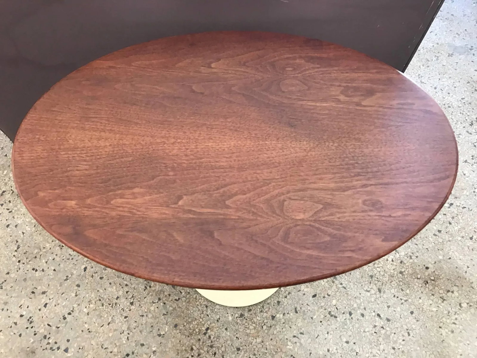 1960s Mid-Century Modern Eero Saarinen for Knoll Walnut Elliptical Table - 7
