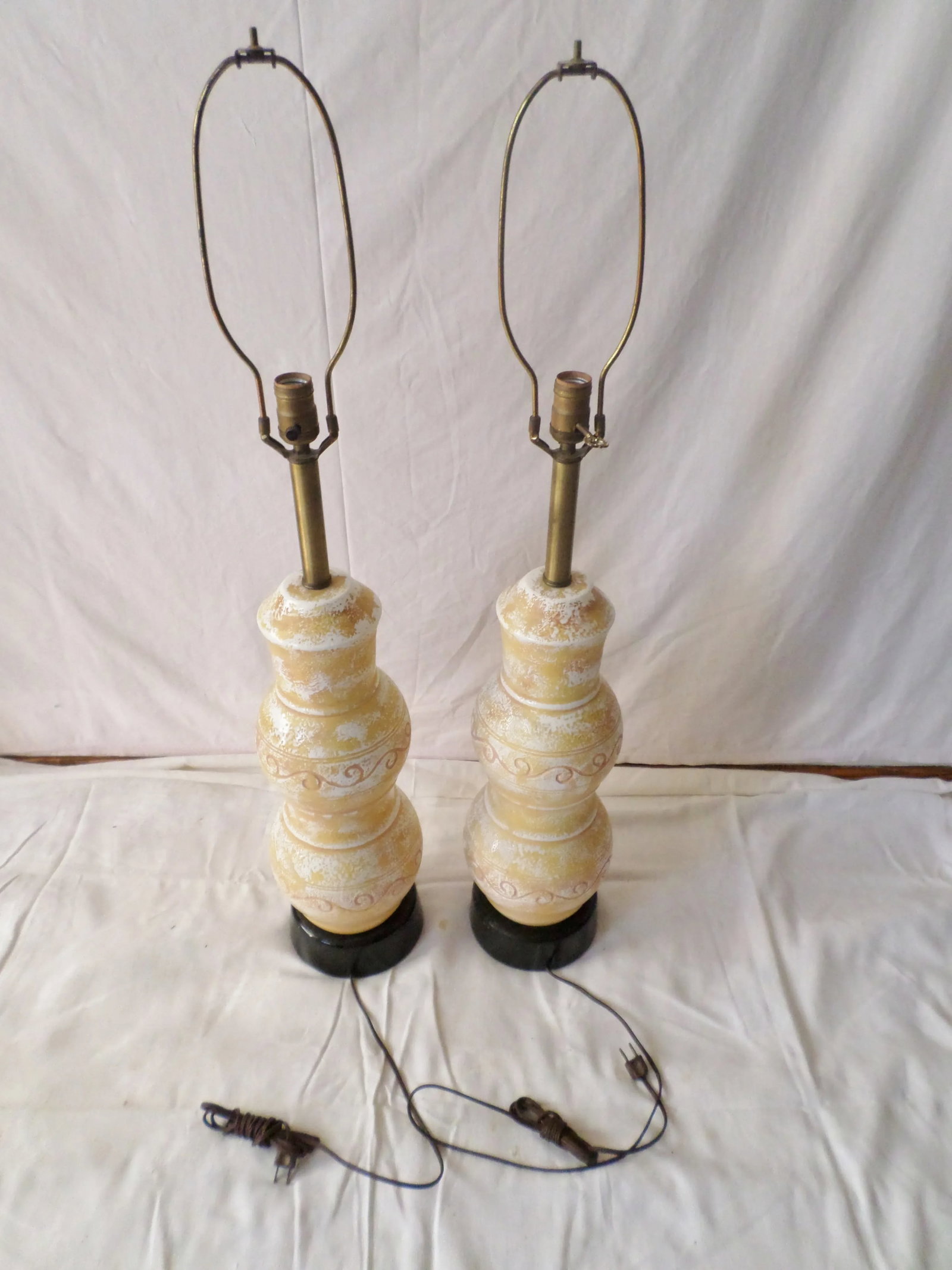 Mid Century Modern Ceramic Table Lamps Yellow and White - a Pair - 12