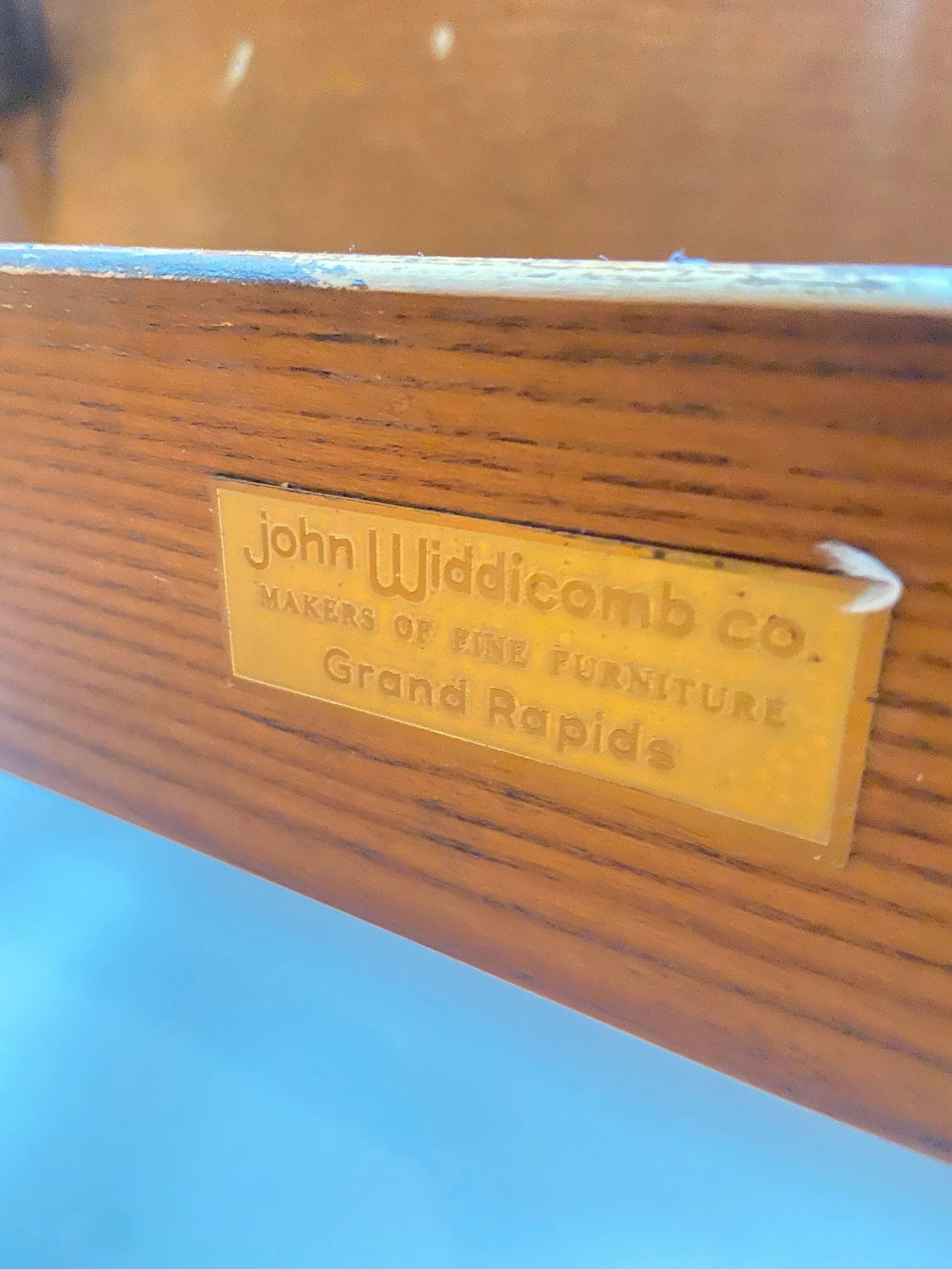 1970s Vintage John Widdicomb Jacobean Carved Sideboard Cabinet Console Table 2 Sliding Doors - 11
