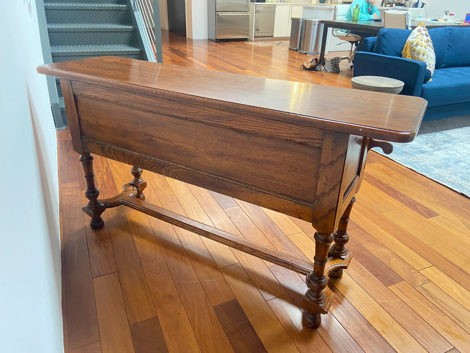 1970s Vintage John Widdicomb Jacobean Carved Sideboard Cabinet Console Table 2 Sliding Doors - 3