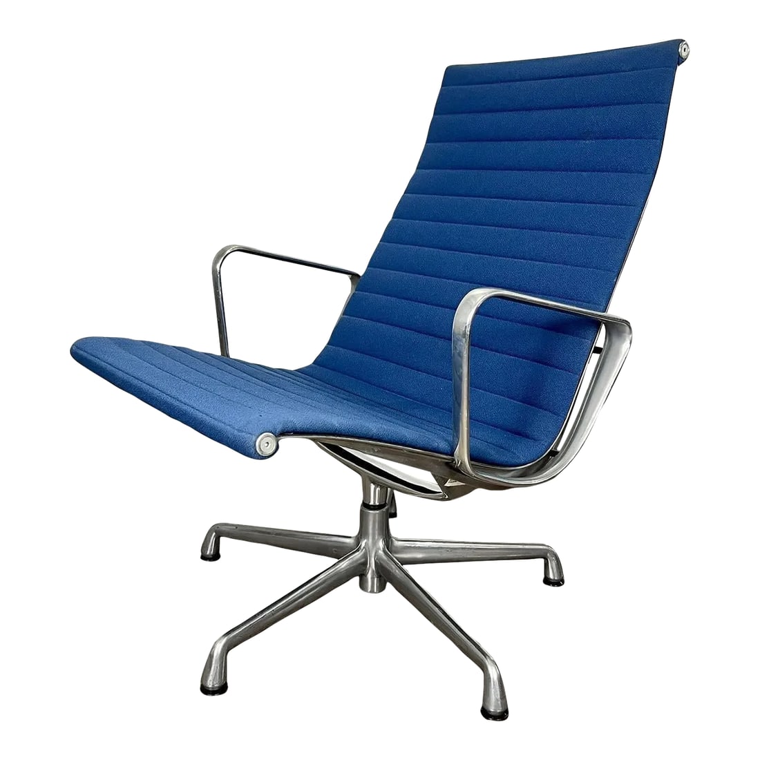 Authentic 5-Star Base Herman Miller Charles Eames Aluminum Group Bright Blue Lounge Chair: Authentic 5-star base Herman Miller Charles Eames Aluminum Group bright blue lounge chair. Measures- 26" wide x 30" deep x 38" tall. condition -In very well taken care of vintage condition, light wear