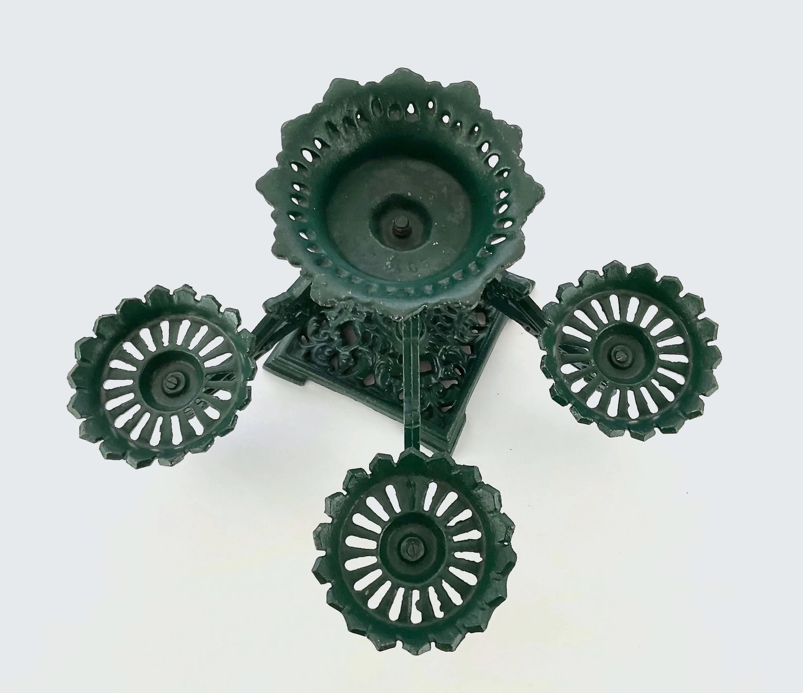 Victorian Cast Iron Plant Stand With Three Swivel Arms - 4