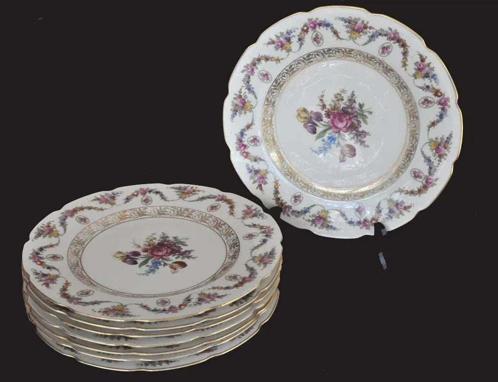 Vintage Bavaria V Schuman Crown Dinner Plates Bouquet Pattern - Set of 8 - 4