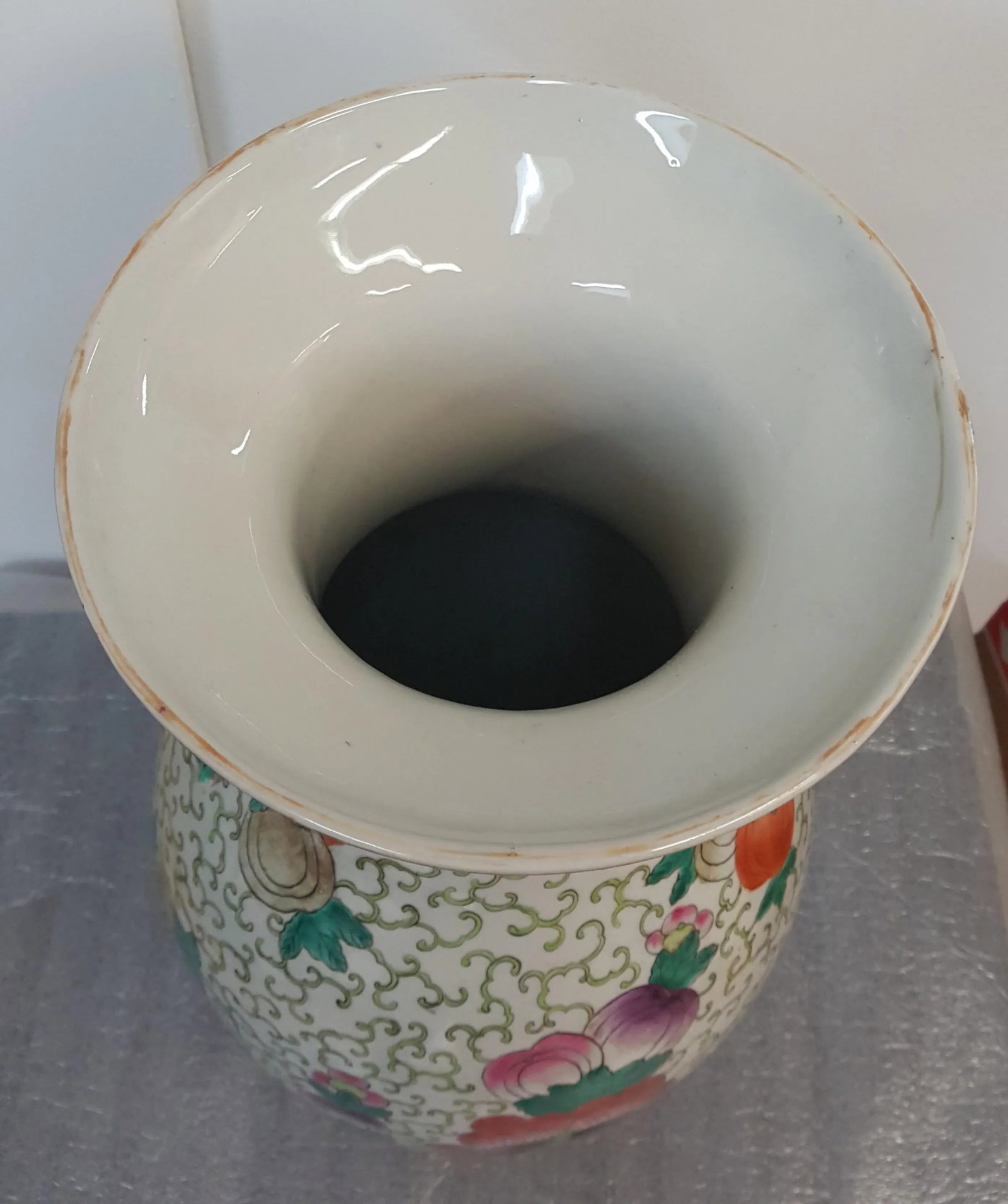 Butterly Motif China Porcelain Vase - 3
