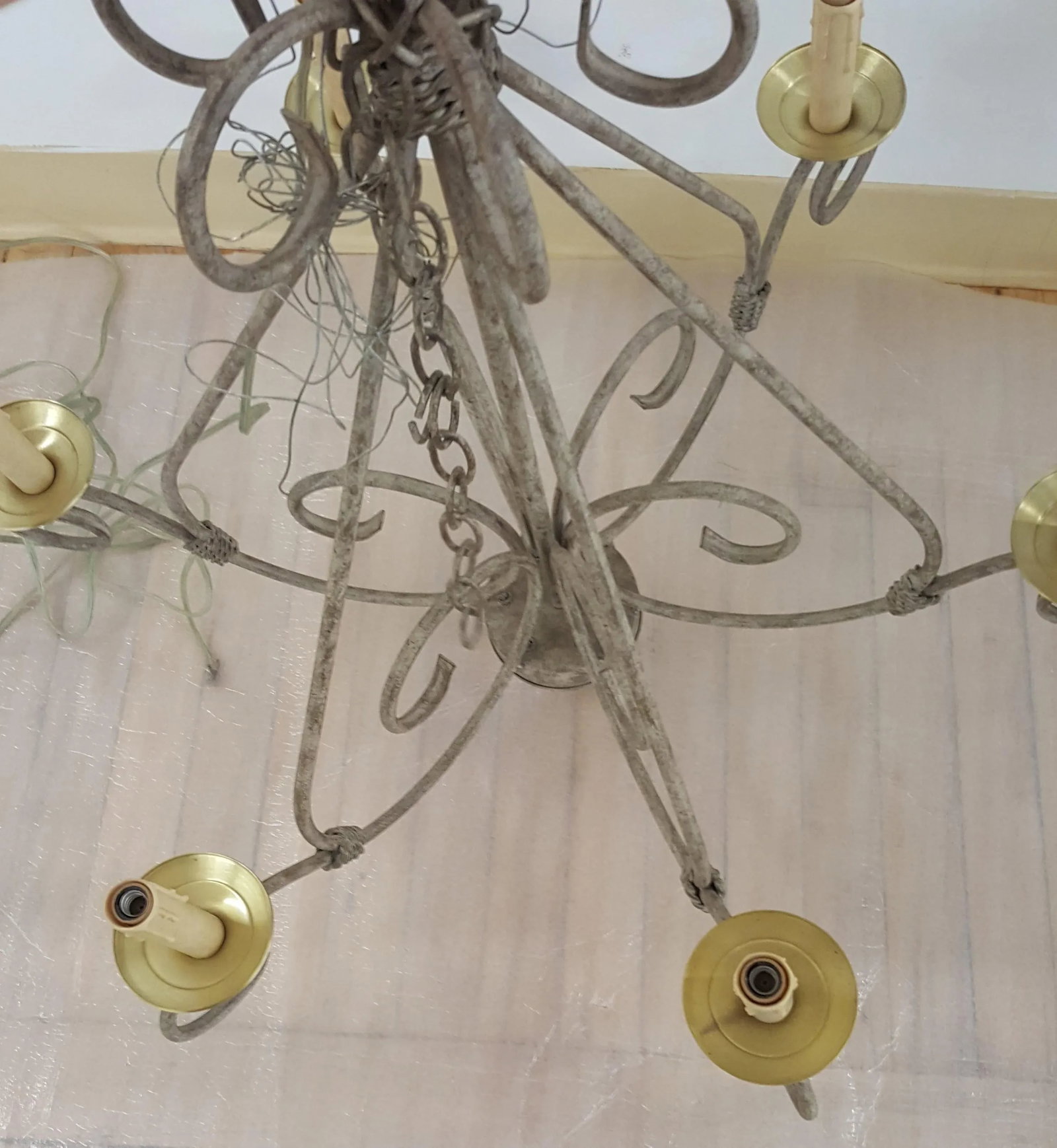 Chandelier With 6 Electric Candle Holders - 3