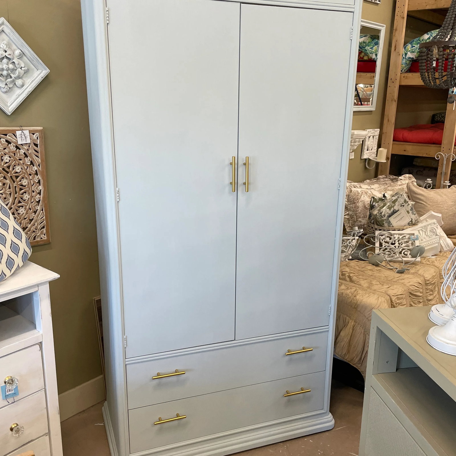 Vintage Thomasville Painted Wardrobe - 2