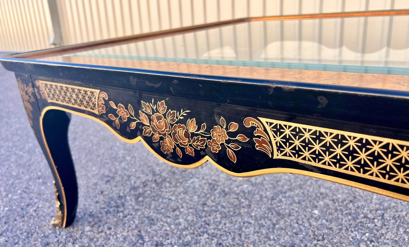 Drexel Heritage Et Cetera Ebonized Hand Painted Burlwood Chinoiserie Coffee Table With Glass Insert - 5
