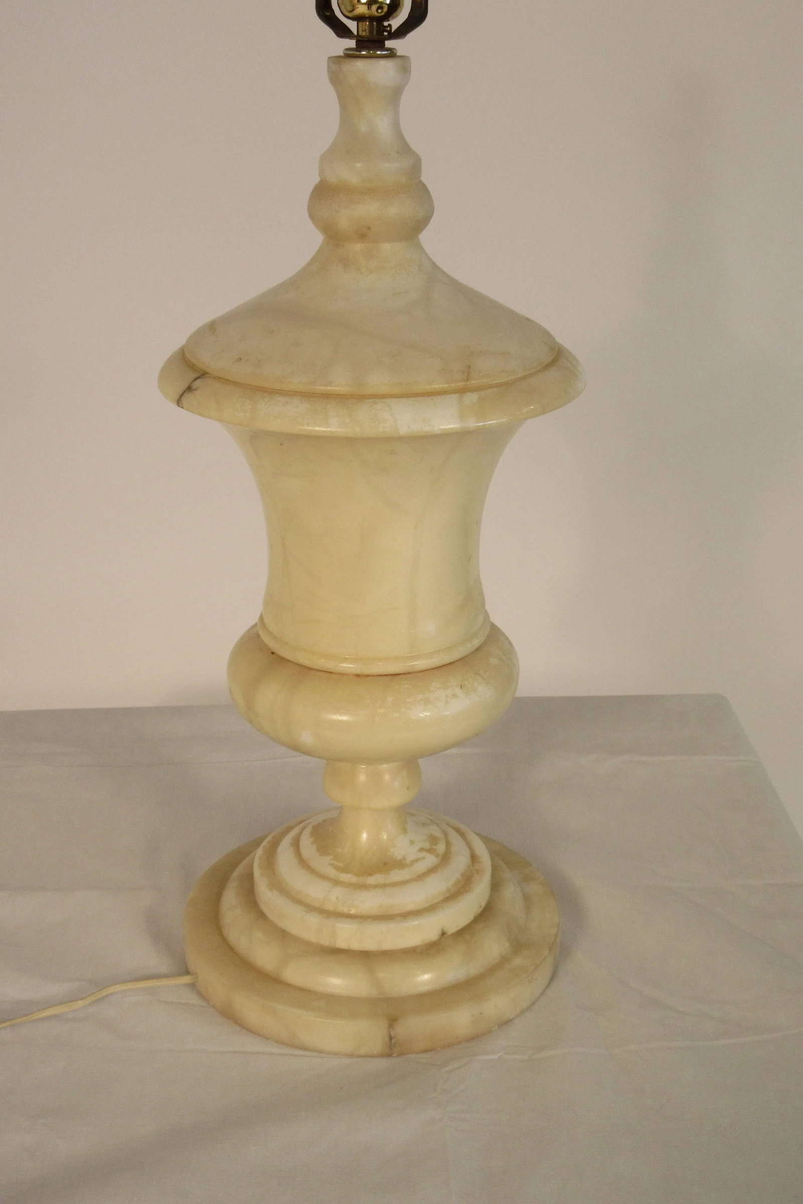 1940s Marble Urn Table Lamp - 3