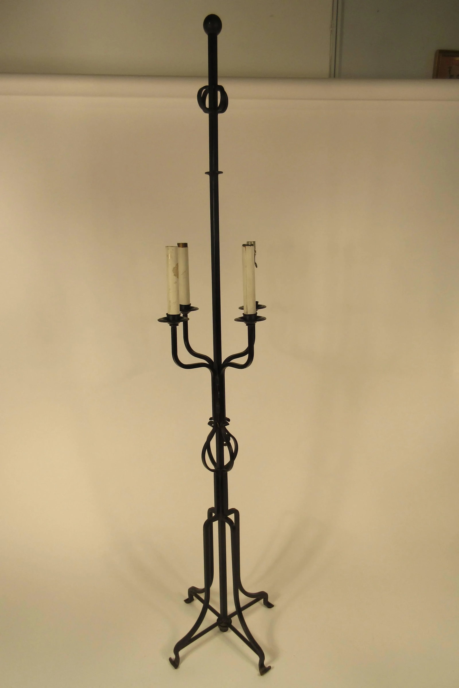 1970s Iron Floor Lamp - 2