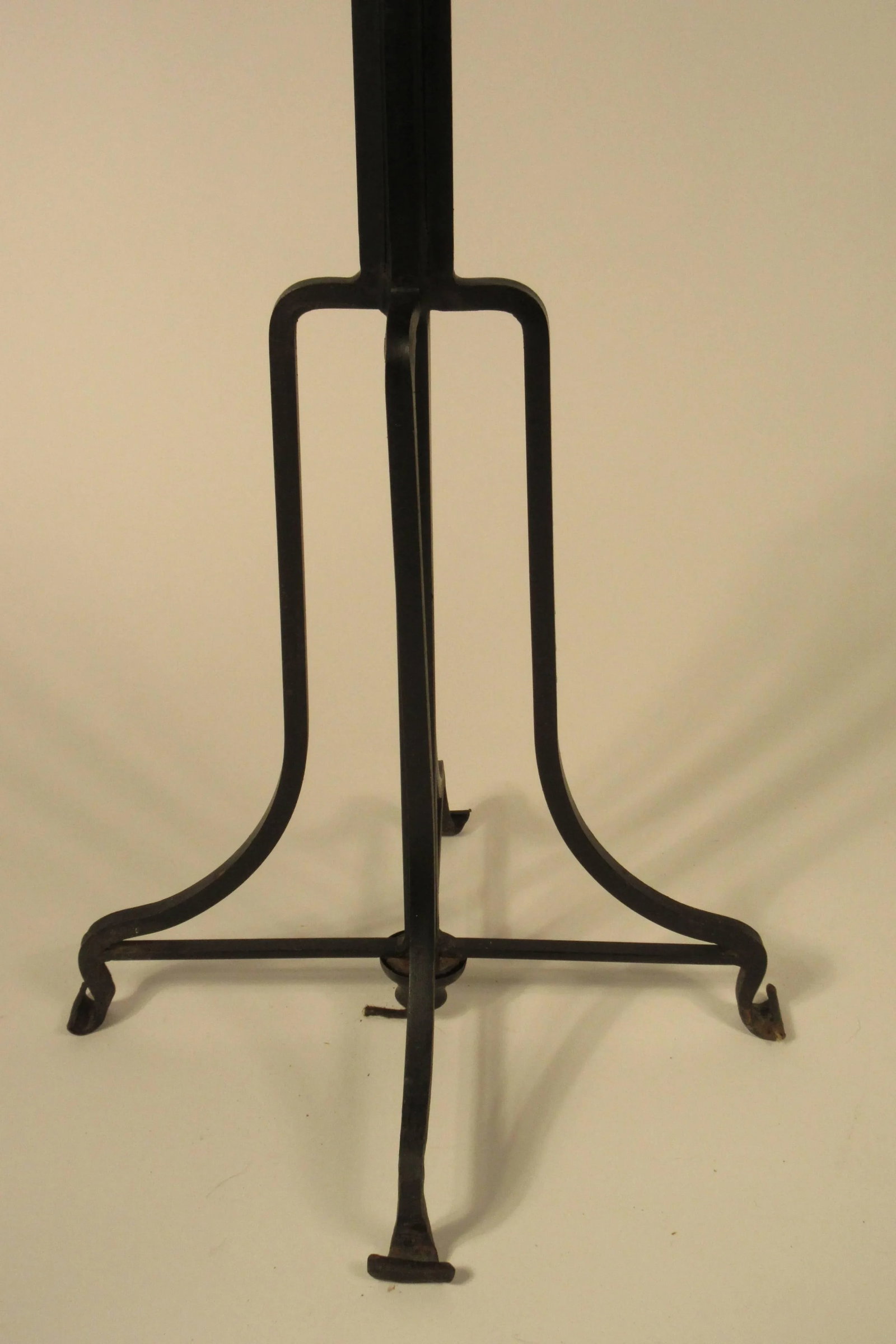 1970s Iron Floor Lamp - 3