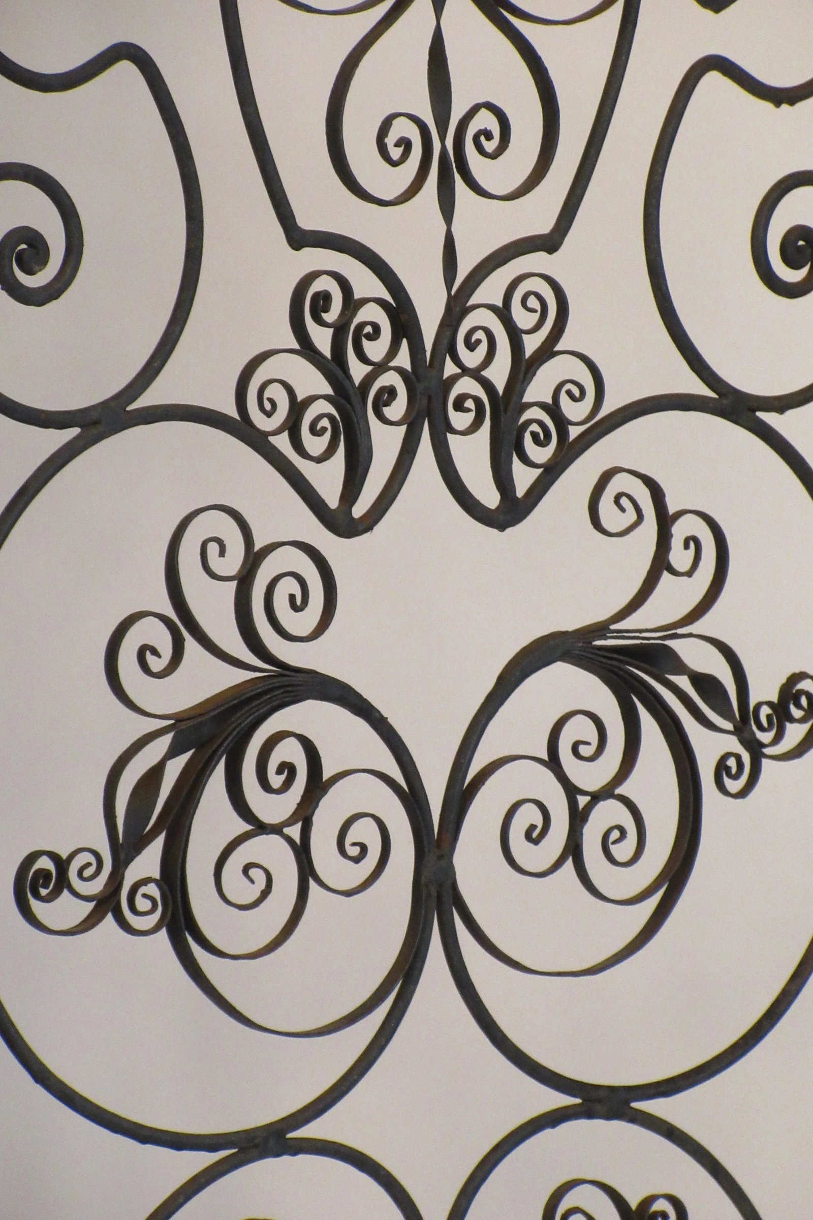 1960s Iron Scrolled Folding Screen - 12