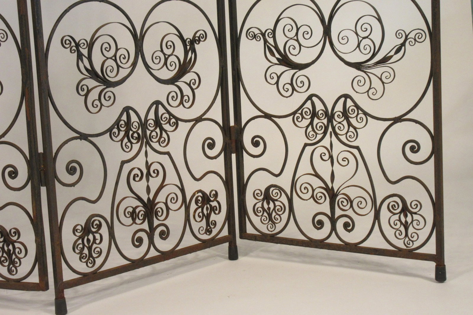1960s Iron Scrolled Folding Screen - 6