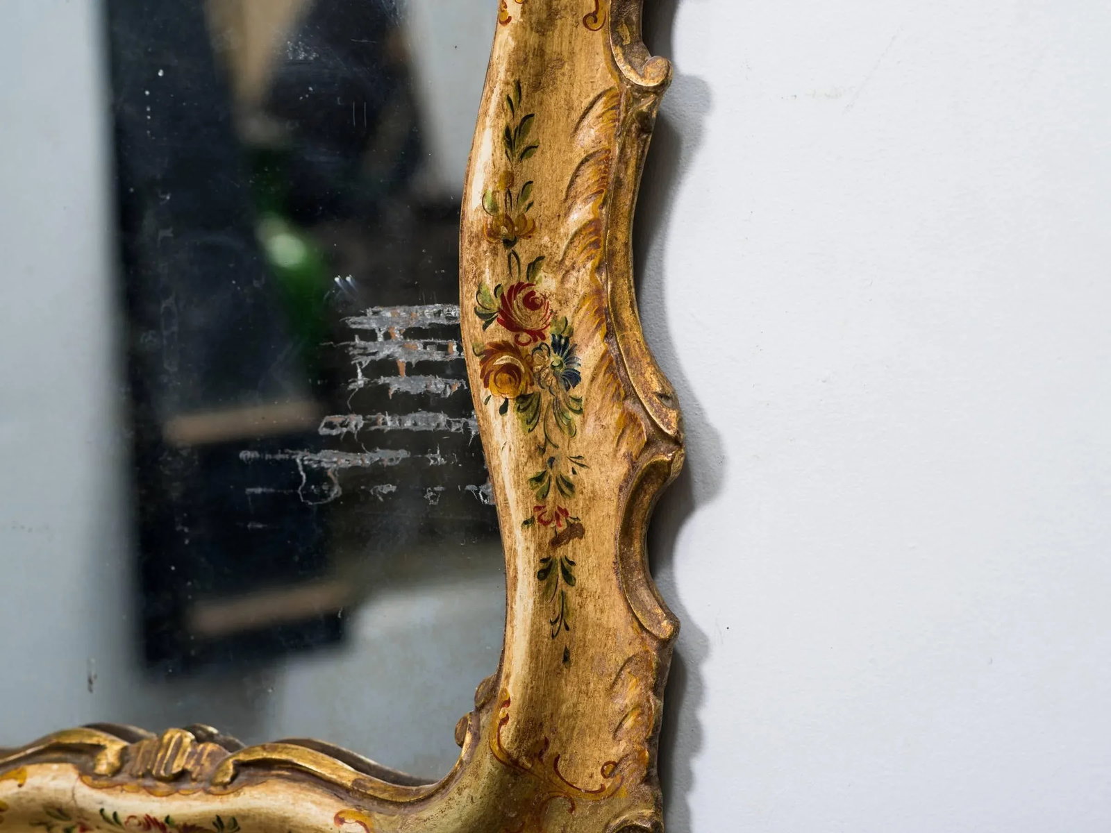 1920s Italian Painted Mirror - 4