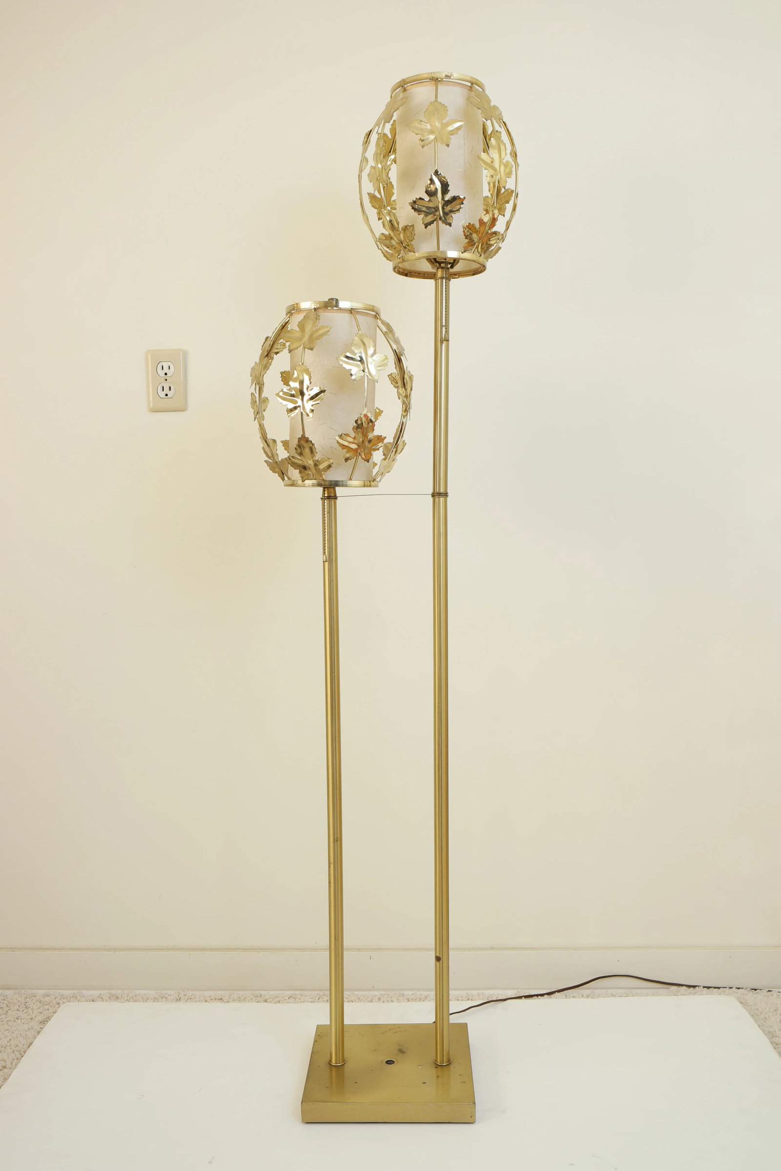 Vintage Mid Century Modern Brass Floor Lamp - 10