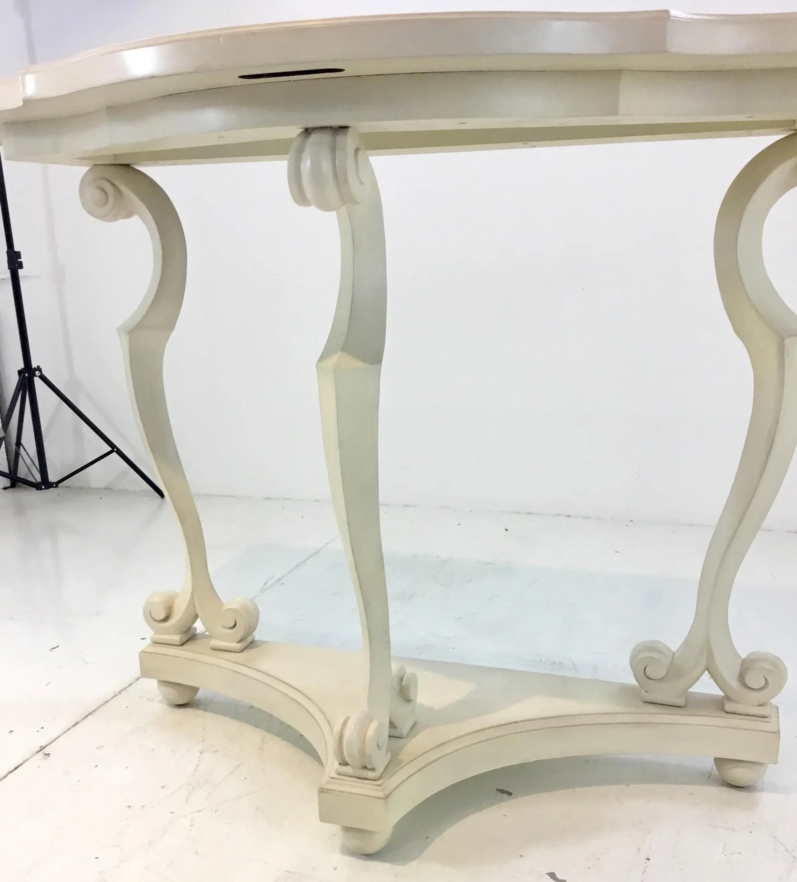 Celerie Kemble for Henredon Transitional Ivory Demi-Lune Console Table - 4