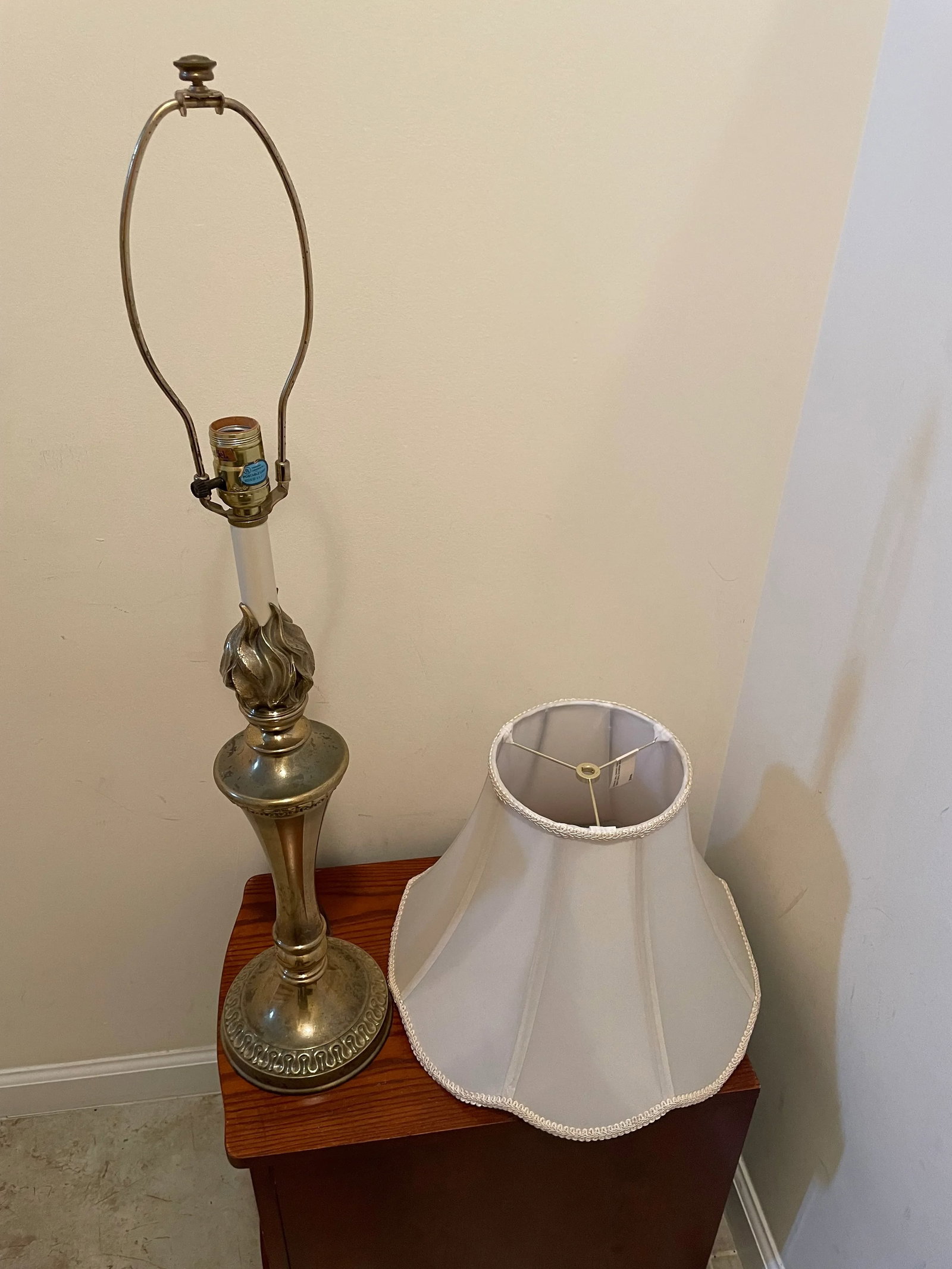 Ethan Allen Brass Candlestick Style Base Accent Table Lamp With Shade - 4